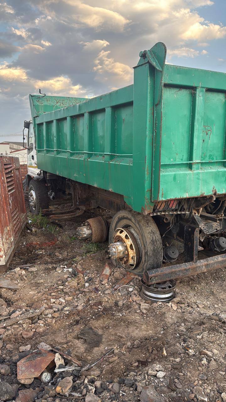 tipper truck