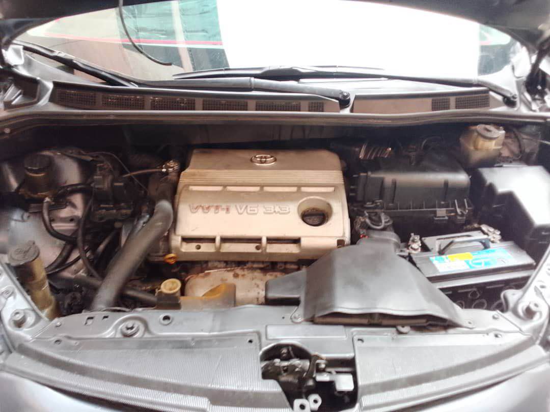 A picture of COMPANY RETURN TOYOTA SIENNA XLE V6 3MZ 2006 2007 Toyota