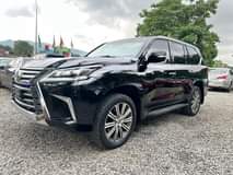 A picture of 2018 Lexus lx 570 2018