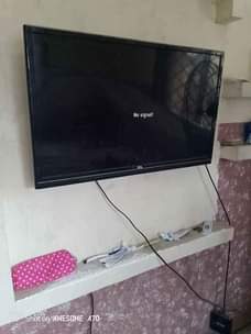 A picture of Neatly used tv