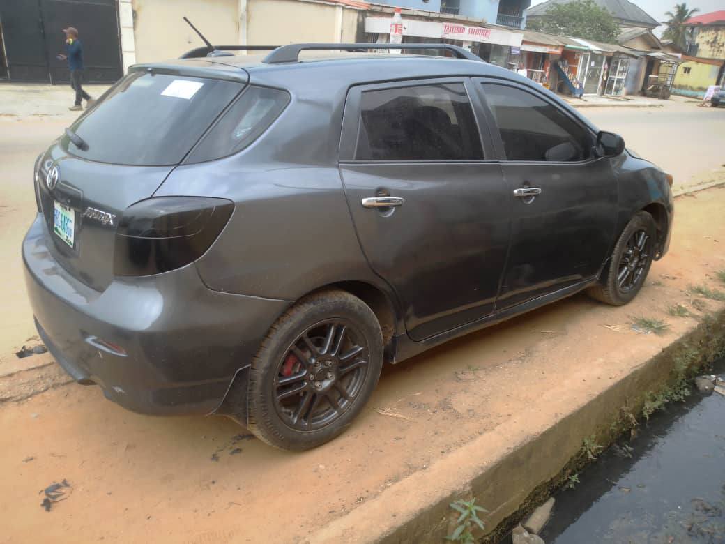 A picture of Very clean 08 Toyota matrix