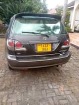 A picture of Toyota harrier old model
