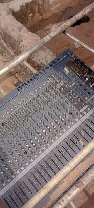 A picture of Yamaha mixer