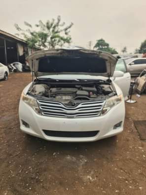 A picture of 2010 model Toyota Venza New entry Direct tokumbo V4 engine