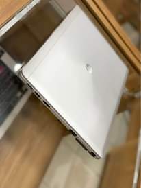 A picture of HP FOLIO 9480m