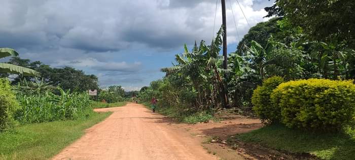 A picture of Semuto road Kanyanda Kawumu near President M7 Home 4.5acres of