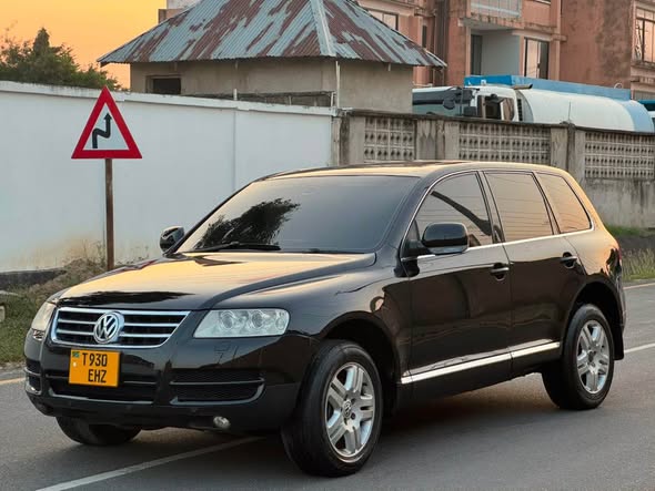 A picture of Volkswagen touareg