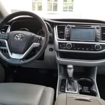 A picture of Toyota Highlander XLE 2015 upgraded to 2017 SUPER CLEAN WITH