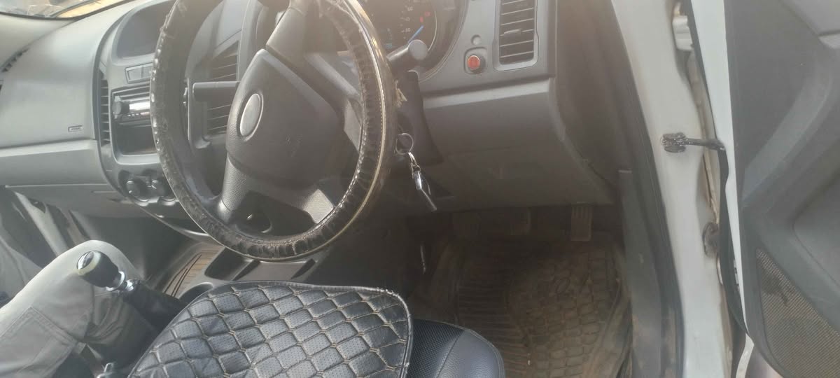 A picture of 2013 Ford
