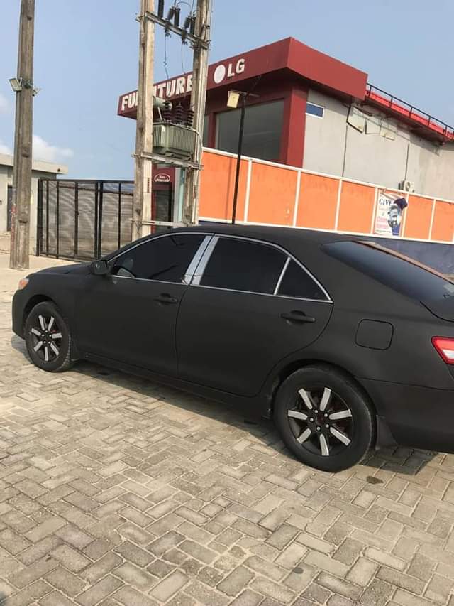 A picture of Neatly used Toyota Camry muscle Tokunbo standard Grade Notting to