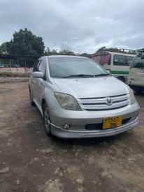 A picture of Toyota Ist