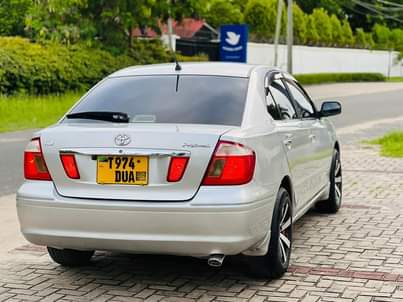 A picture of TOYOTA PREMIO
