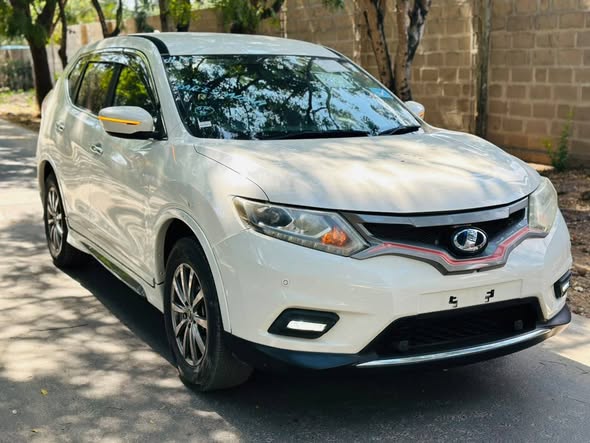 A picture of NISSAN EXTRAIL