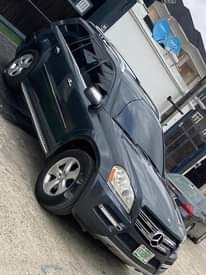 A picture of MERCEDES BENZ GL 450 2012