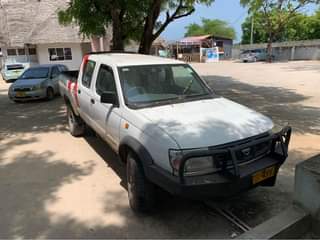 A picture of NISSAN DOUBLE CABIN