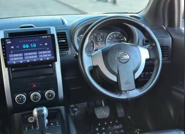 A picture of 2012 Nissan x trail