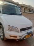 A picture of Toyota raver4 0ld model