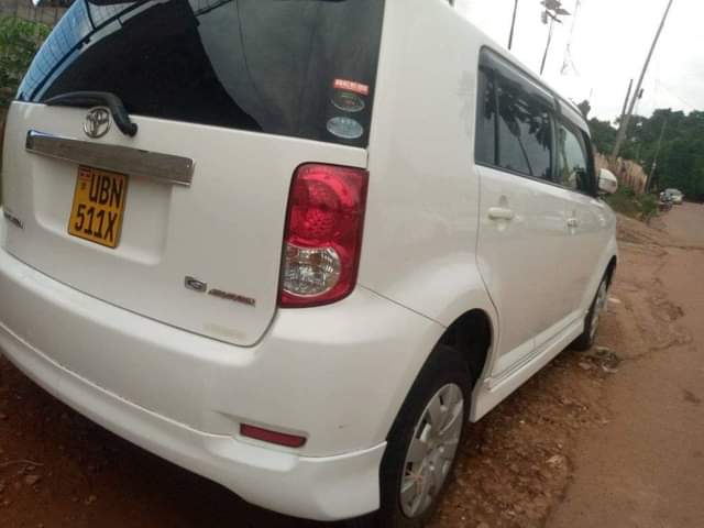A picture of Toyota rumion