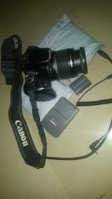 A picture of Canon rebel xti 18mm 55mm