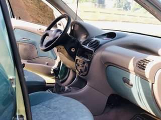 A picture of Peugeot 206