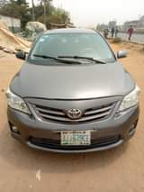 A picture of TOYOTA COROLLA 2011