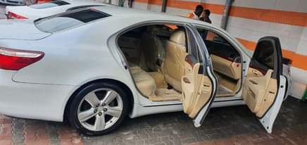 A picture of 2007 Ls460