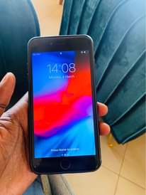 A picture of iPhone 6s Plus