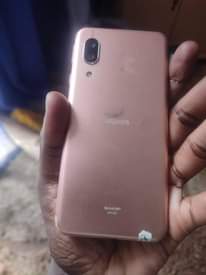 A picture of Phone s on Quick sale