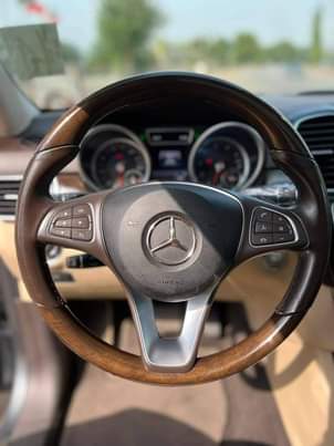 A picture of 2017 Mercedes Benz GLE350 2017