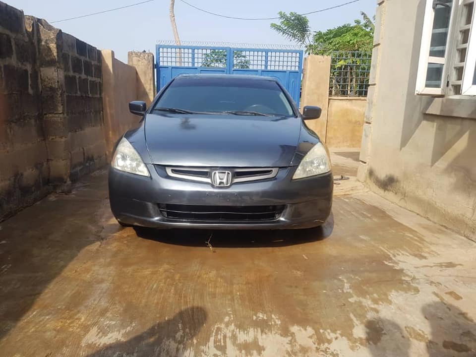 A picture of Nearly used Honda accord 2004 for sale .. direct owner