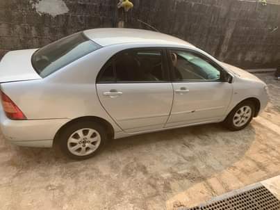 A picture of 2007 toyota corolla
