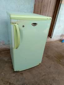 A picture of Samsung fridge single door inagandsha Sana na kupoz bei 190000