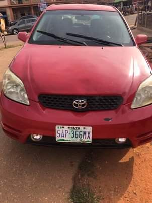 A picture of Toyota matrix 2005