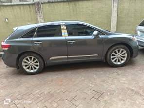 A picture of 4months used venza Tok standard Just bought not driven All