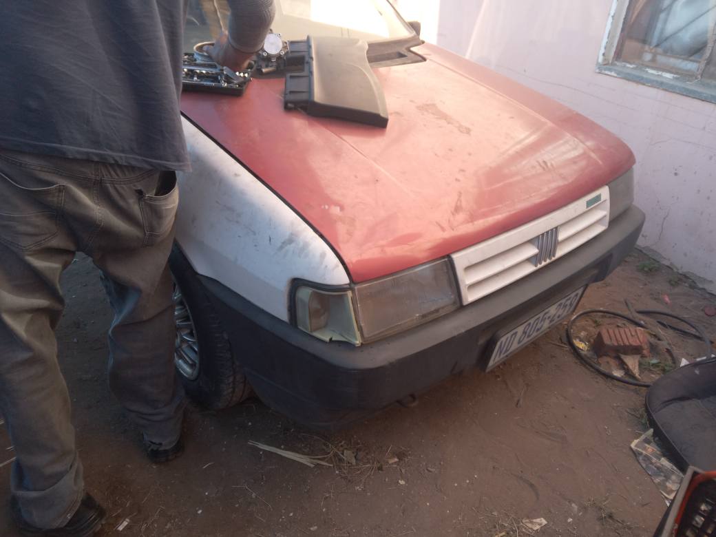 fiat uno
