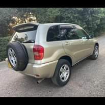 A picture of Rava 4 milion 15 8 Ipo mwanza Automatic Engine safi