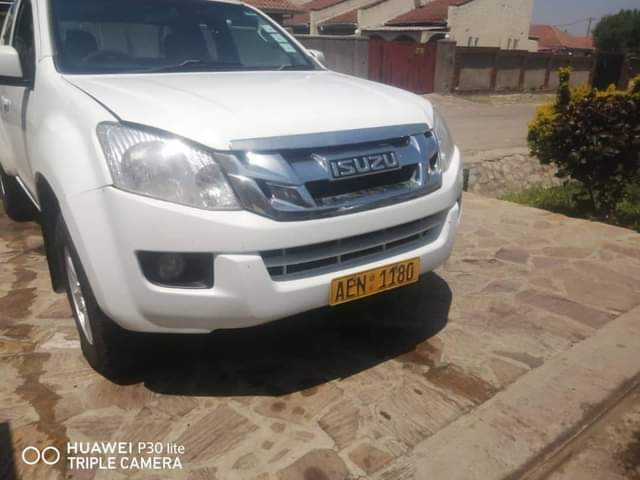 classifieds/cars isuzu