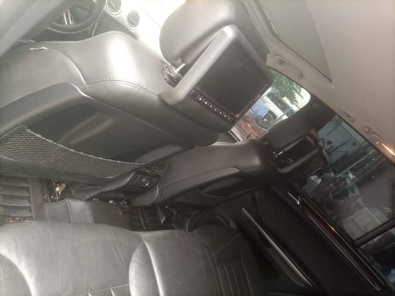 A picture of ML 350 Belgium standard first body everything is working nothing