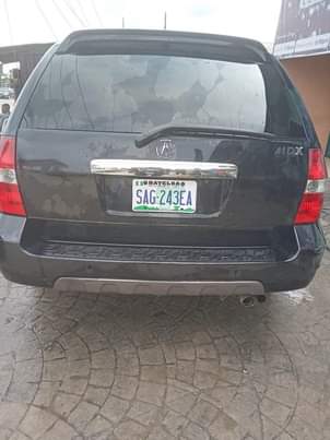 A picture of Acura MDX