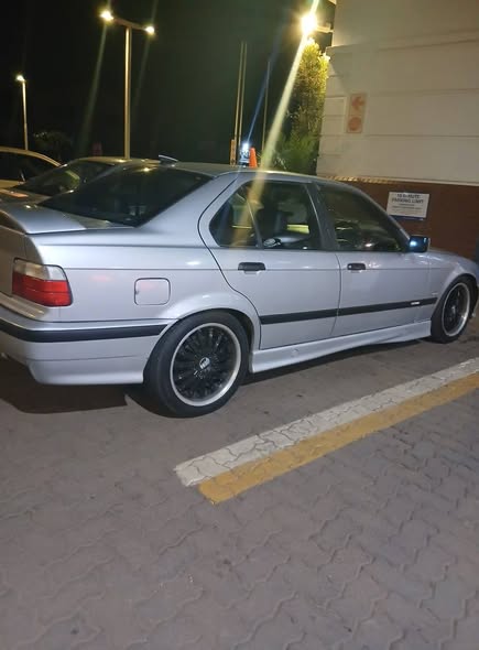 bmw 318i