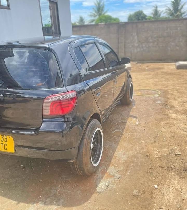 A picture of TOYOTA VITZ RS INAUZWA 3 4M 0791084871