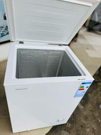 A picture of Jamani nashida na hela nauza freezer ya HISENSE LITA150 bado