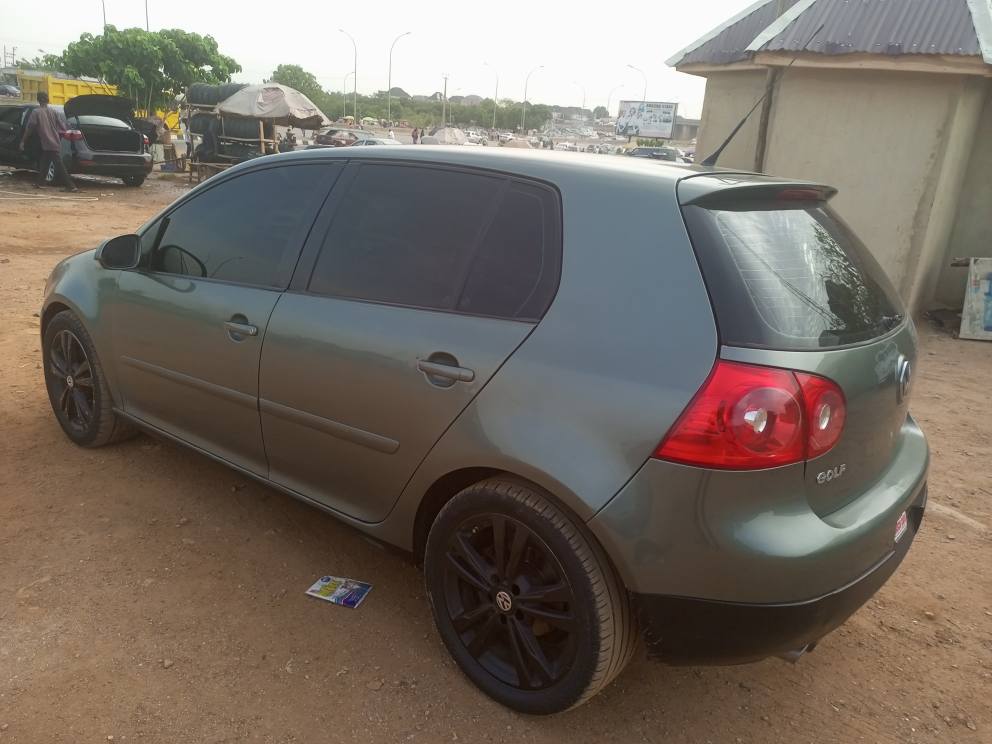 A picture of Golf 5