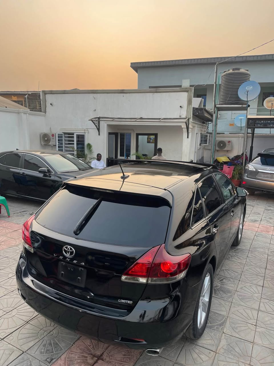 A picture of REGISTERED 2013 TOYOTA VENZA LIMITED