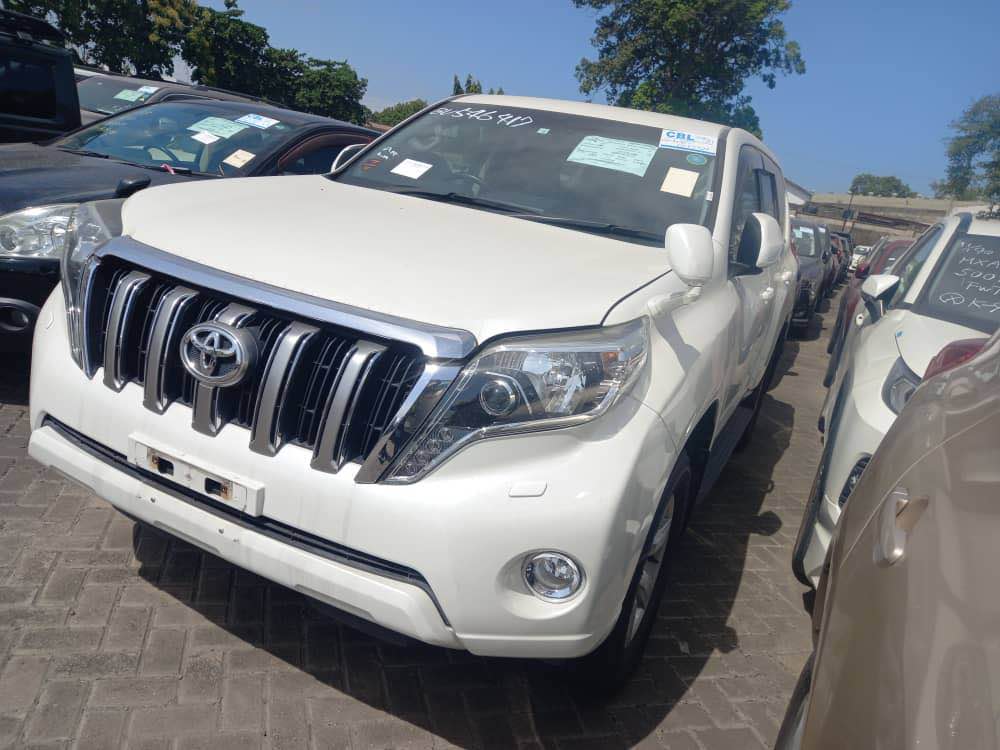 A picture of TOYOTA PRADO TX 2016 MODEL DIESEL 7SEATER