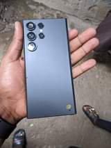 A picture of Samsung Galaxy s21 ll s23 ultra