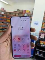 A picture of Samsung s20 5G