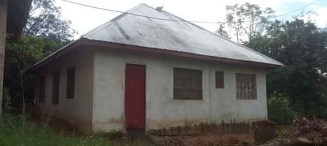 A picture of Inauzwa bei maelewano njoo whatsap ipo mwanza busweru wandugu wangu