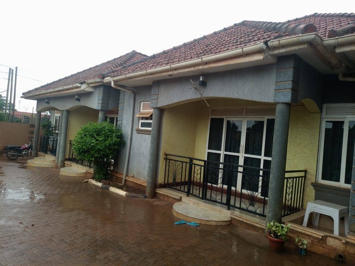 A picture of Kira mamerito road 3units rentals in sale 350million with monthly