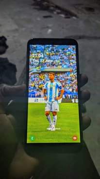 A picture of Samsung J6